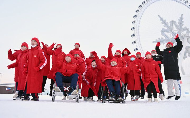 三亿人参与冰雪运动 冬奥遗产惠及千家万户