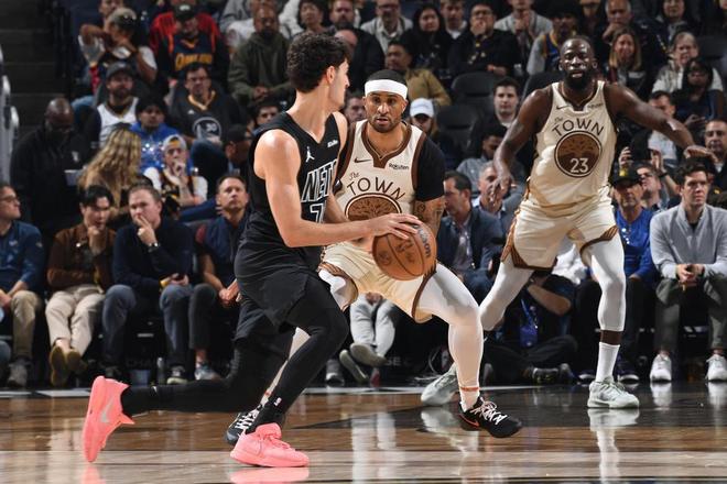 勇士逆转篮网！桑托斯31分率队险胜