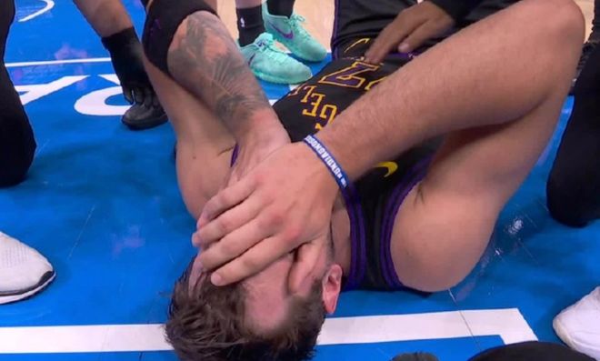 湖人客场惨败雷霆 东契奇伤退引季后赛隐患