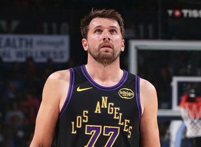 湖人客场惨败雷霆 东契奇伤退引季后赛隐患