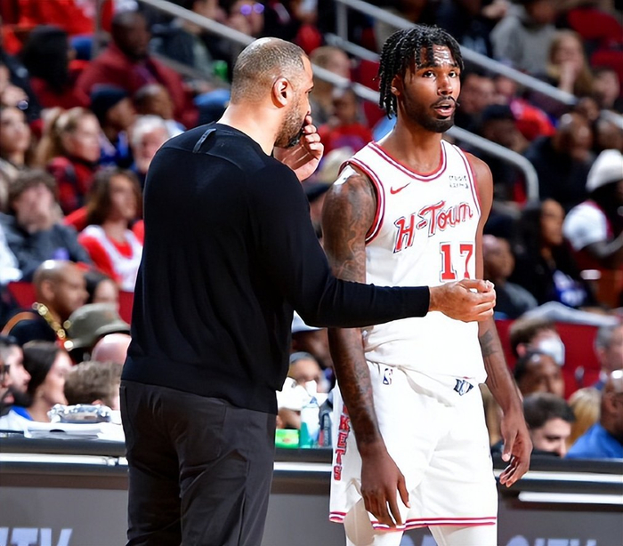 谢泼德逆袭助火箭逆转热火 乌度卡战术受质疑