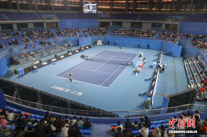 郑妩双主场首胜！江网正