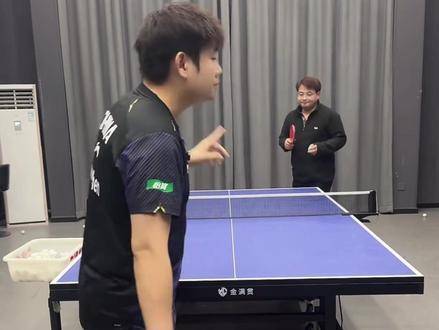 孙颖莎入选日本教材引热议 中国乒坛多线备战洛