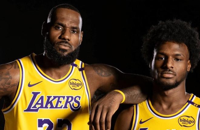 詹姆斯26+11+8率湖人逆转勇士 终结三连败登顶西部