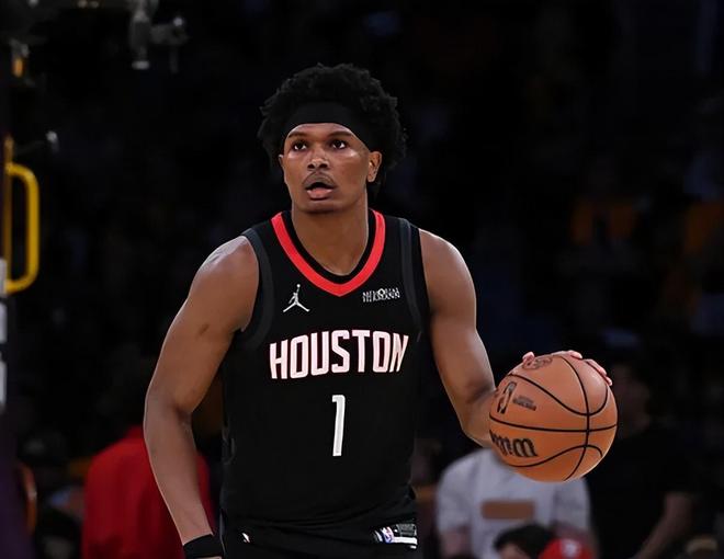 火箭季后赛惨败湖人 进攻防守双线崩盘引担忧