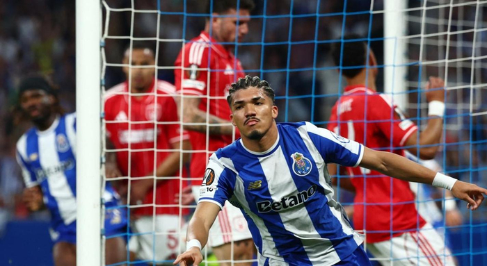 阿斯顿维拉力克博洛尼亚晋级，塞尔塔惨败波尔